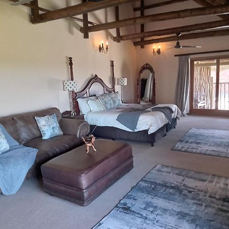 Hotel Happy Jackal Colchester Esterno foto